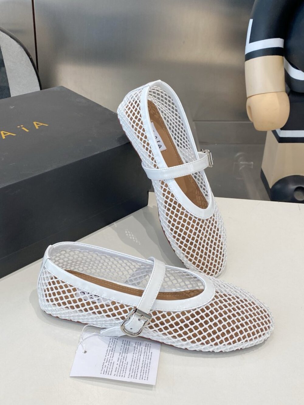 Alaïa White Mesh Patent Leather Mary Jane Flat Shoes - Picture 7 of 9